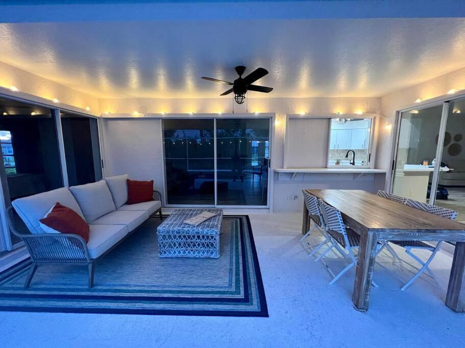 Beautiful Spacious Home! Close To Beaches - Heated Private Pool Englewood Extérieur photo